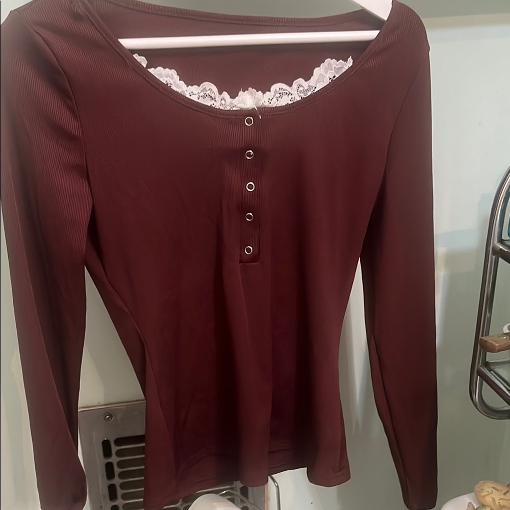 Women's Burgundy Long Sleeve Top